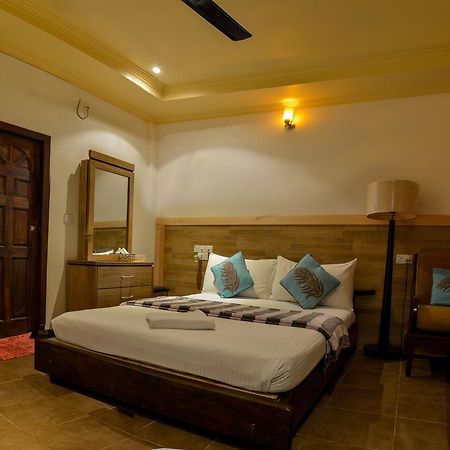 Hotel Maldives Seashine Huraa Zewnętrze zdjęcie